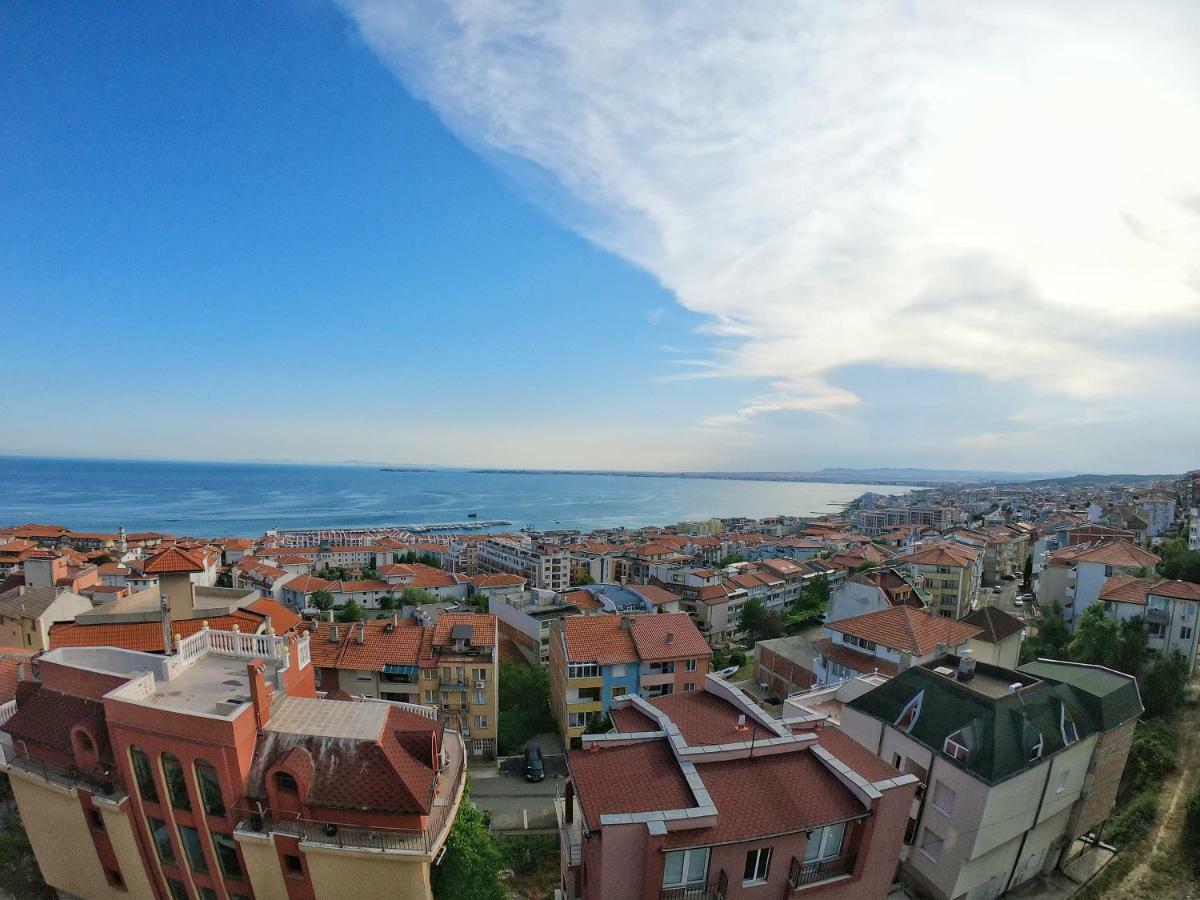 Apartment In St. Vlas With Terrace Sveti Vlas Eksteriør billede