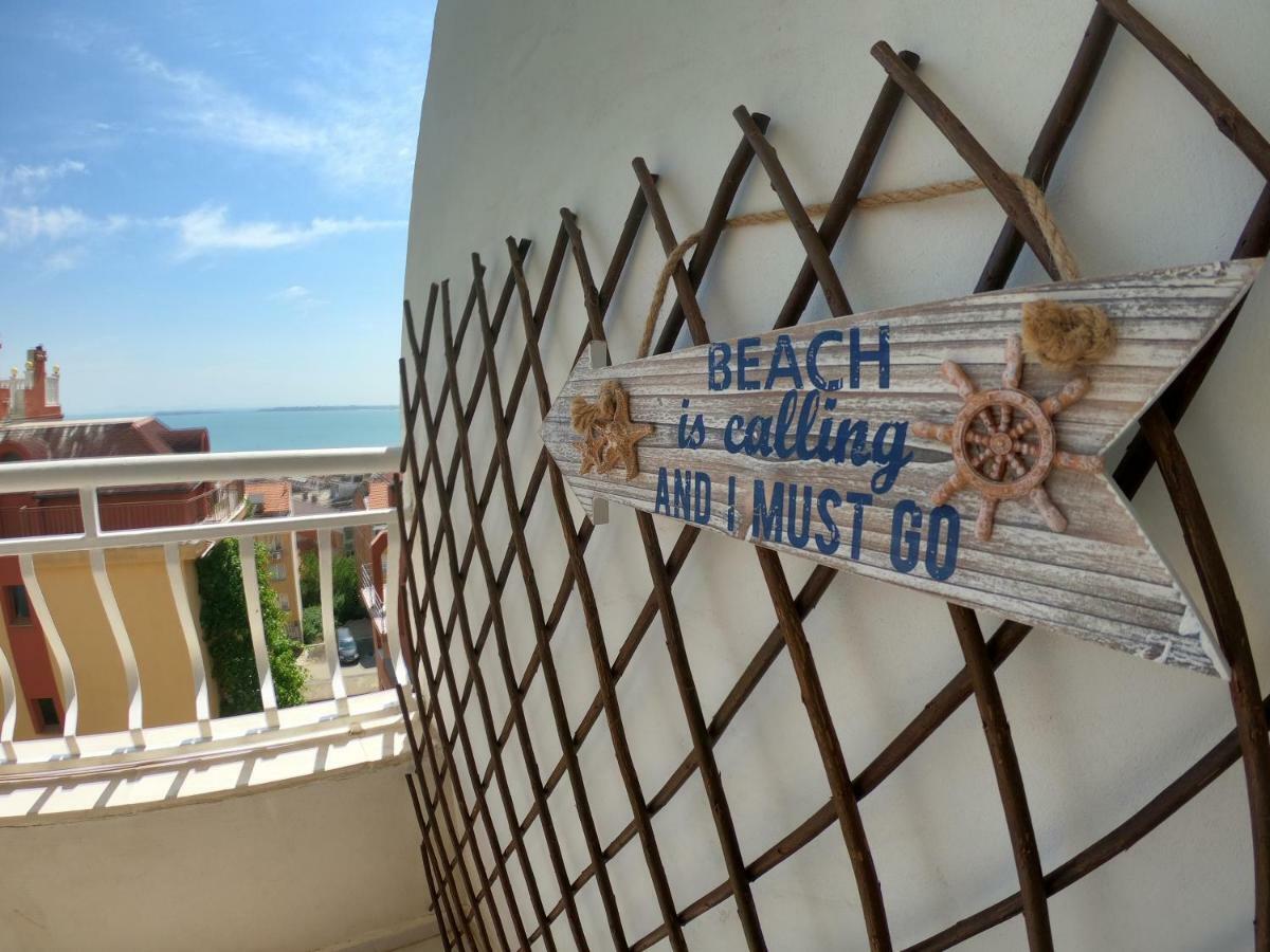 Apartment In St. Vlas With Terrace Sveti Vlas Eksteriør billede