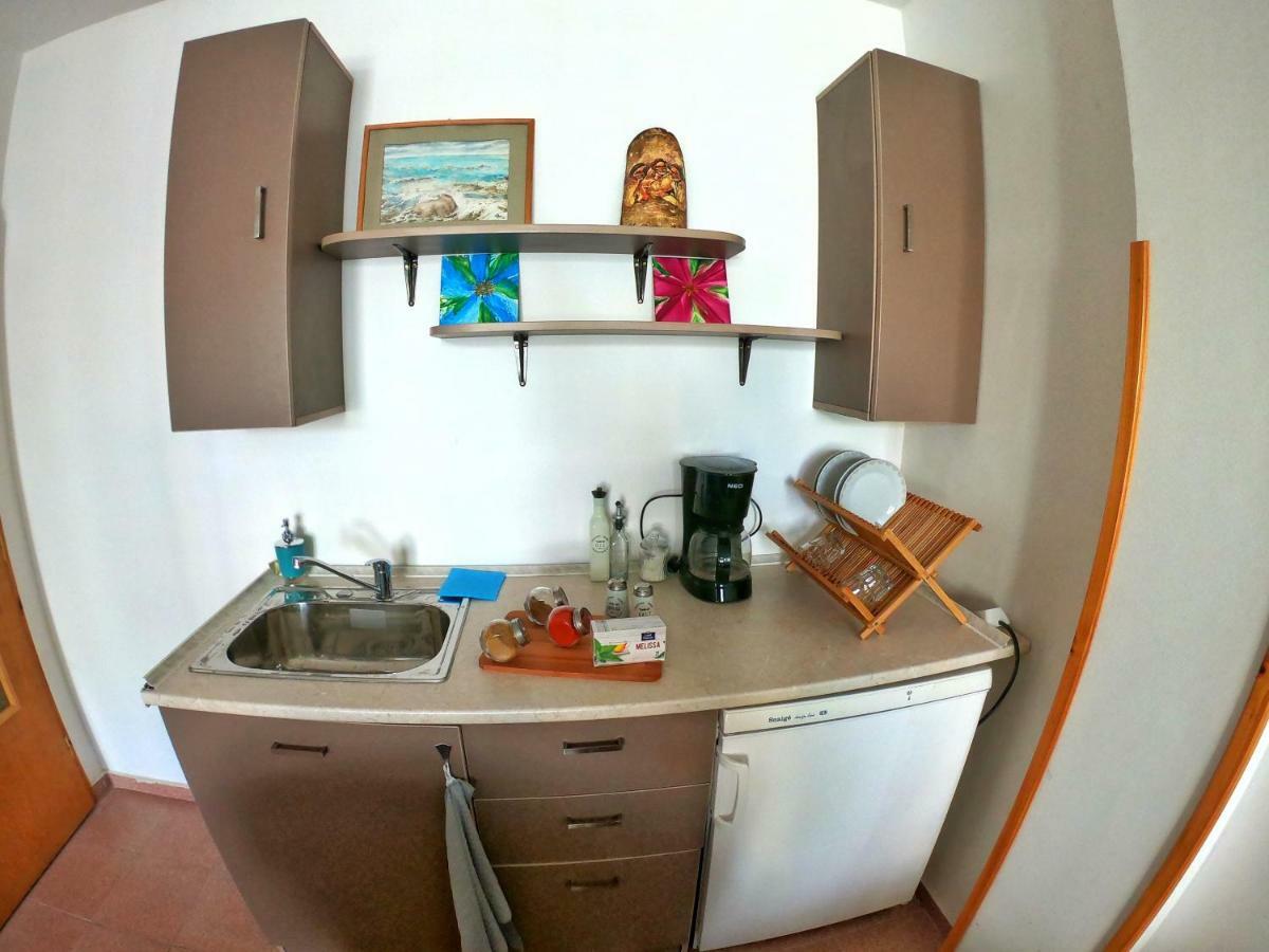 Apartment In St. Vlas With Terrace Sveti Vlas Eksteriør billede